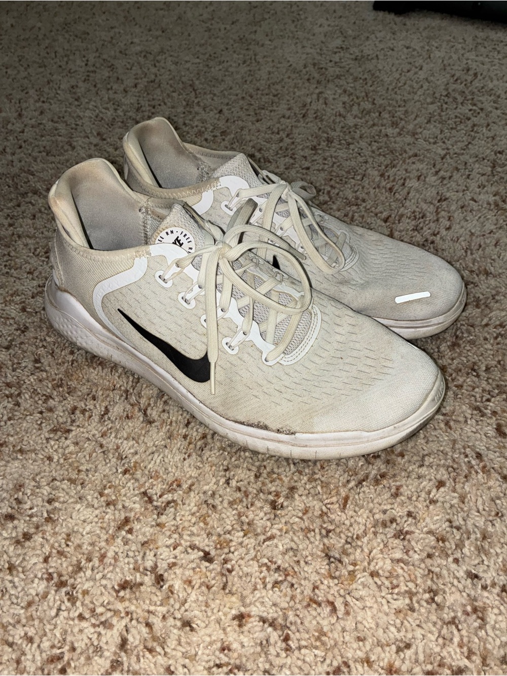 Nike Men's Cream/Black Athletic Training Shoes